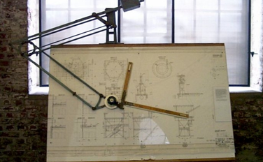 Drawing instruments : 'T' Square